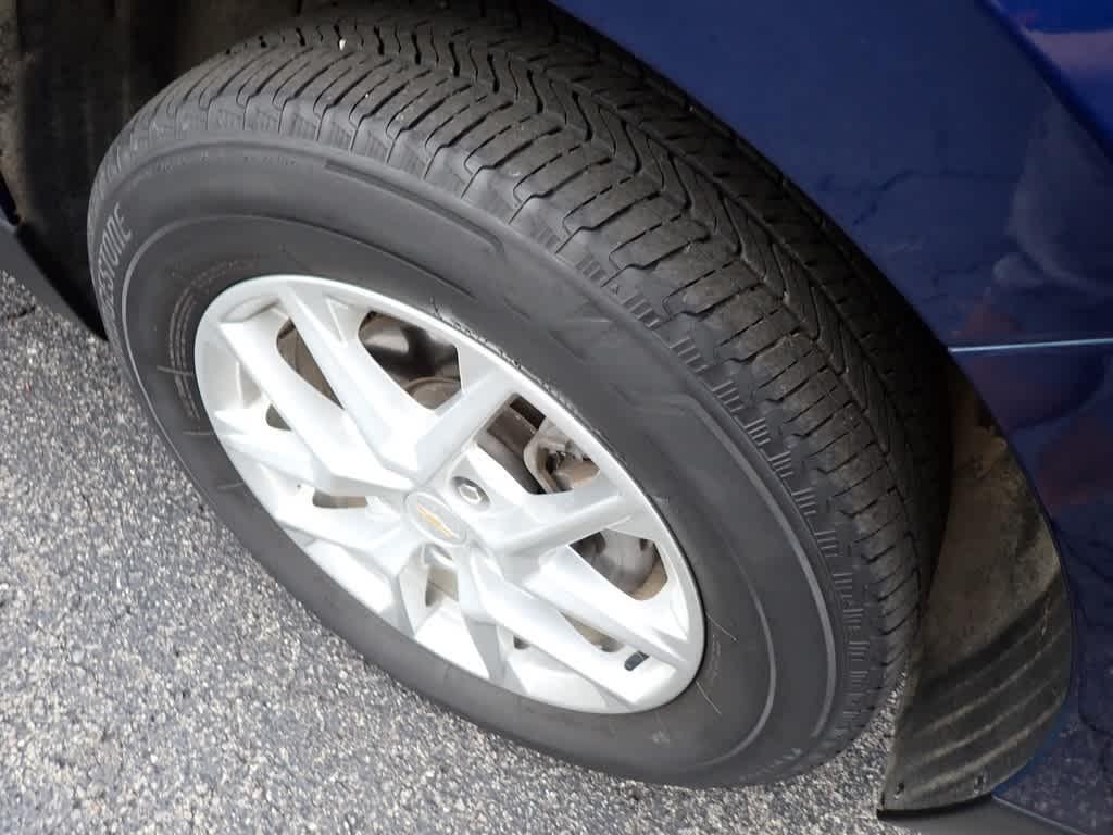 used 2022 Chevrolet Equinox car, priced at $22,775