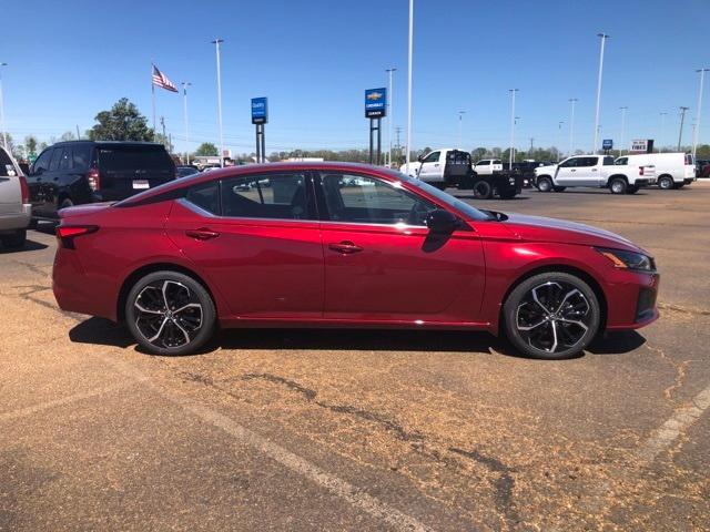 new 2024 Nissan Altima car, priced at $31,160