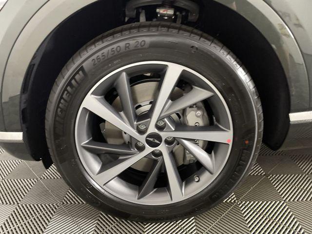 new 2025 Genesis GV80 car, priced at $61,937