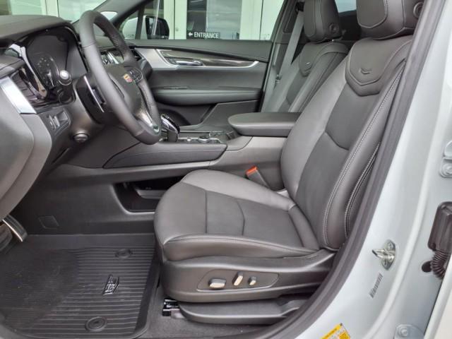new 2025 Cadillac XT6 car, priced at $64,565