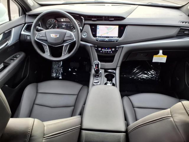 new 2025 Cadillac XT5 car, priced at $53,315