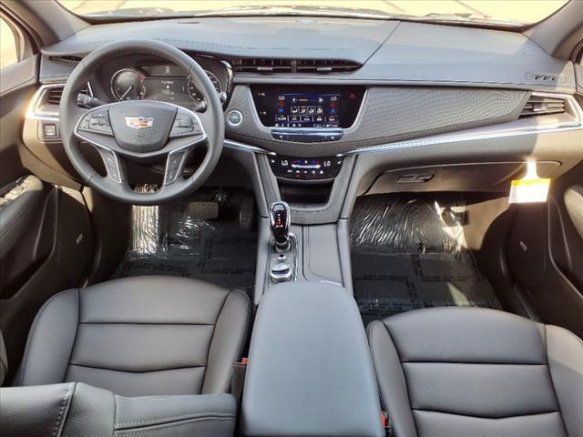new 2025 Cadillac XT5 car, priced at $46,315