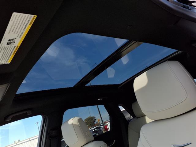 new 2025 Cadillac XT5 car, priced at $62,790
