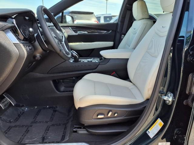 new 2025 Cadillac XT5 car, priced at $62,790