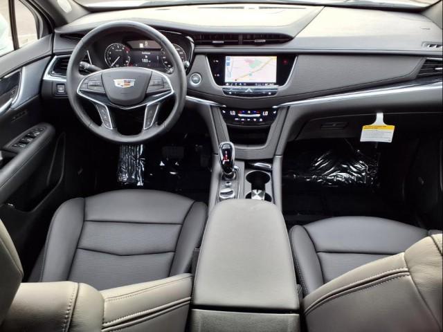 new 2025 Cadillac XT5 car, priced at $59,440