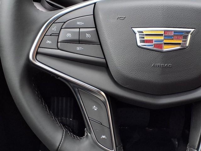 new 2025 Cadillac XT5 car, priced at $45,690