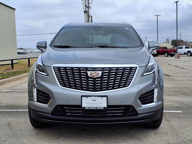 new 2025 Cadillac XT5 car, priced at $45,690
