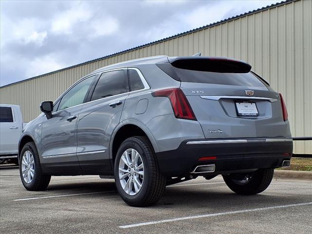 new 2025 Cadillac XT5 car, priced at $45,690