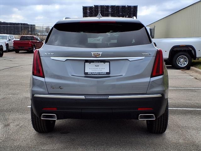 new 2025 Cadillac XT5 car, priced at $45,690