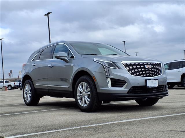 new 2025 Cadillac XT5 car, priced at $250