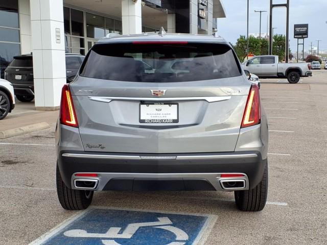 new 2025 Cadillac XT5 car, priced at $52,090