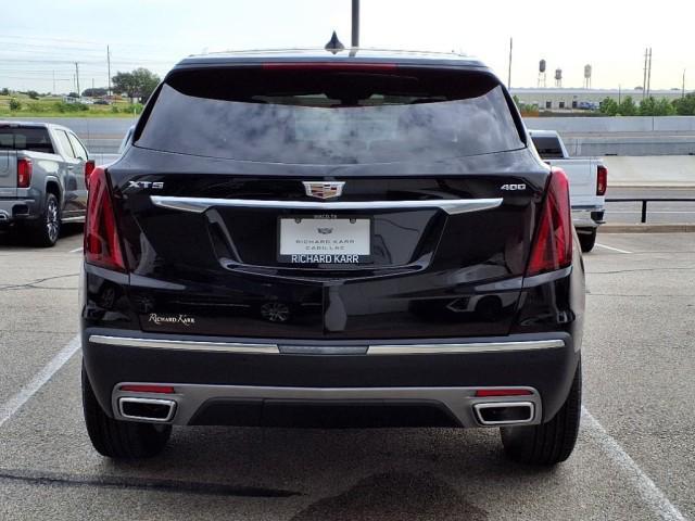 new 2025 Cadillac XT5 car, priced at $54,065