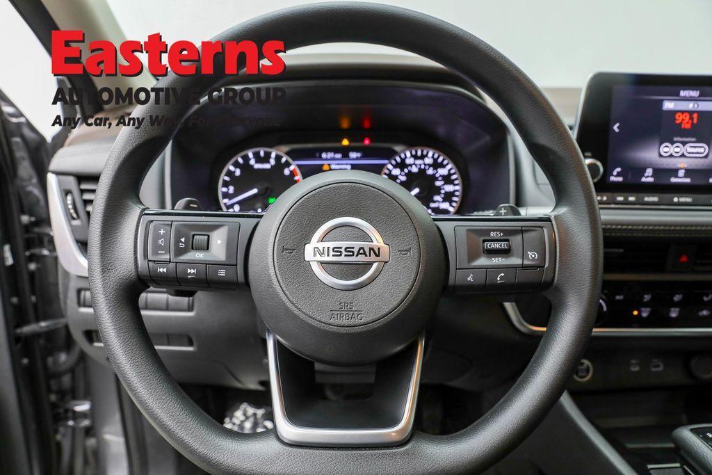 used 2021 Nissan Rogue car, priced at $19,375