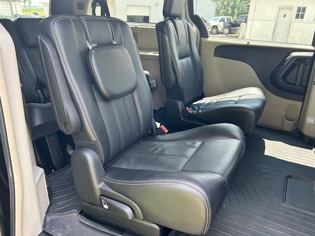 used 2015 Chrysler Town & Country car, priced at $4,500