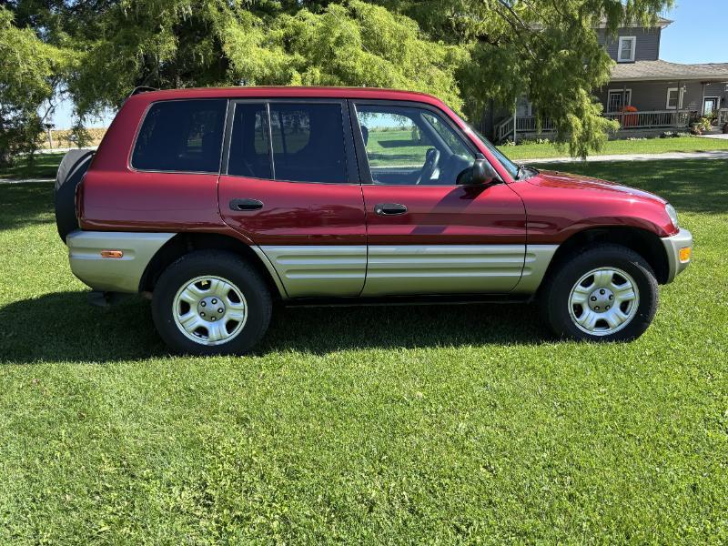 used 2000 Toyota RAV4 car, priced at $7,500