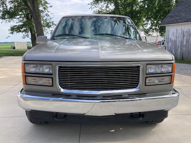 used 1998 GMC Yukon car, priced at $10,900