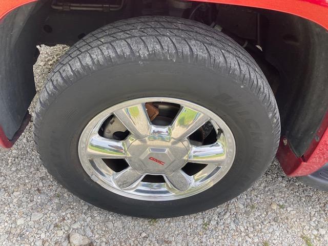 used 2004 GMC Envoy car, priced at $11,900