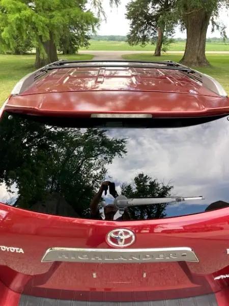 used 2008 Toyota Highlander car, priced at $10,900