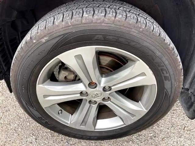 used 2008 Toyota Highlander car, priced at $10,900