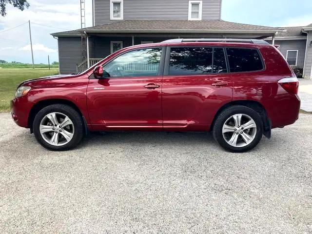 used 2008 Toyota Highlander car, priced at $10,900