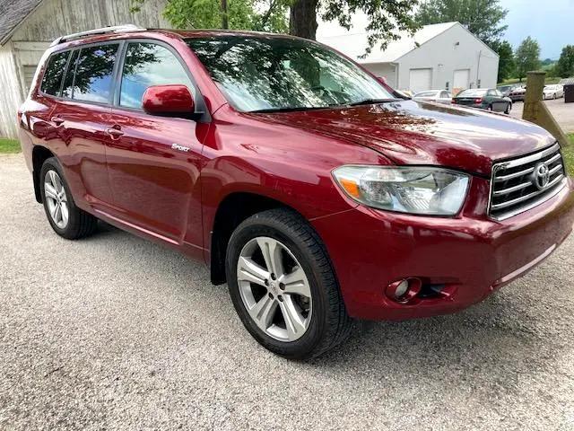 used 2008 Toyota Highlander car, priced at $10,900