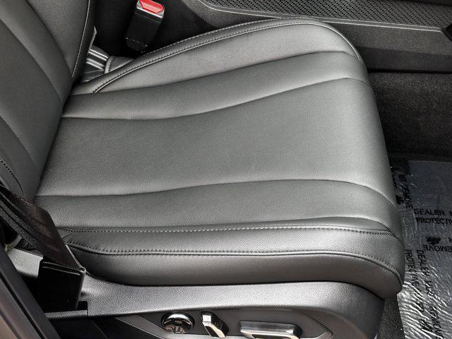 used 2025 Acura MDX car, priced at $52,000