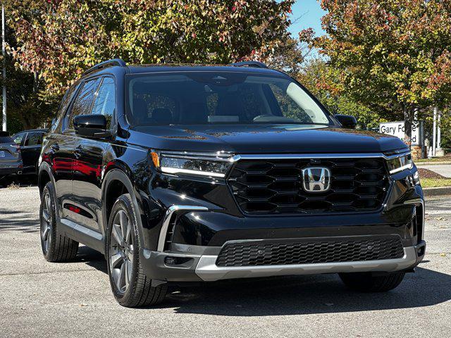 used 2025 Honda Pilot car, priced at $49,500