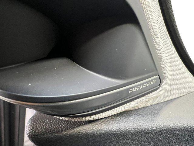 new 2025 Acura MDX car, priced at $68,250