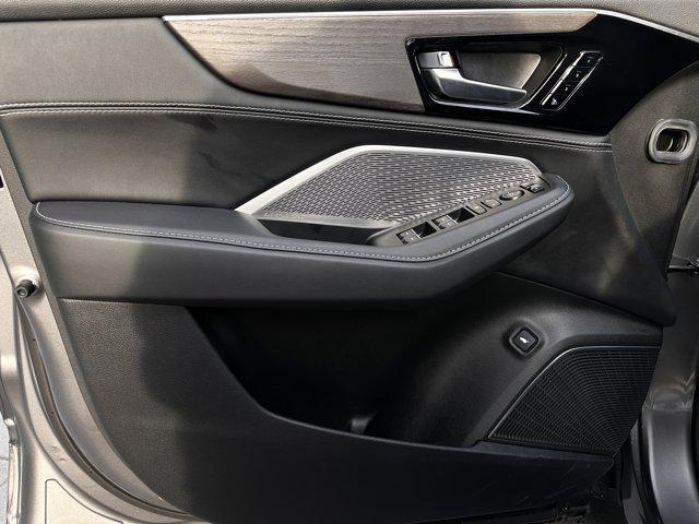 used 2024 Acura MDX car, priced at $59,500