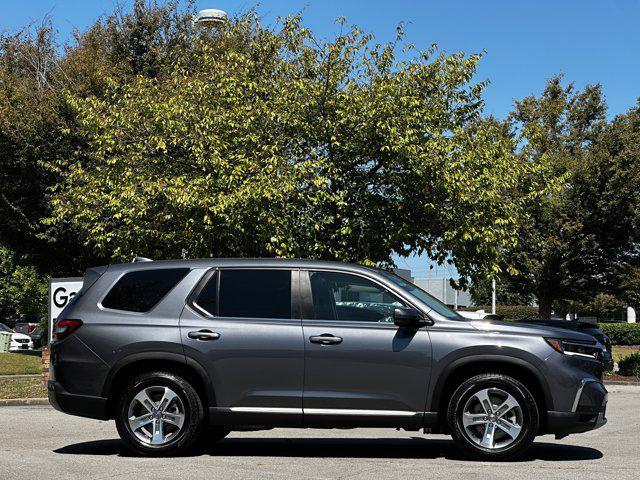 used 2025 Honda Pilot car, priced at $42,750