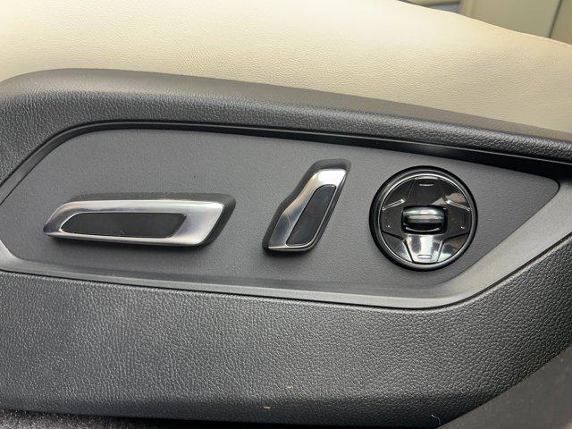 new 2025 Acura RDX car, priced at $56,400