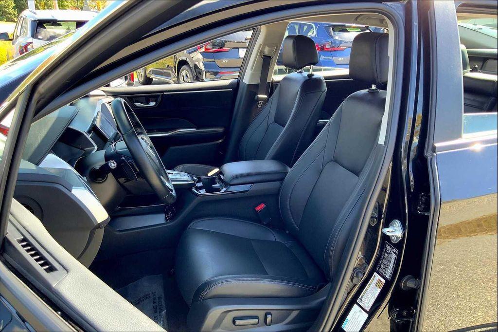 used 2018 Honda Clarity Plug-In Hybrid car, priced at $20,546