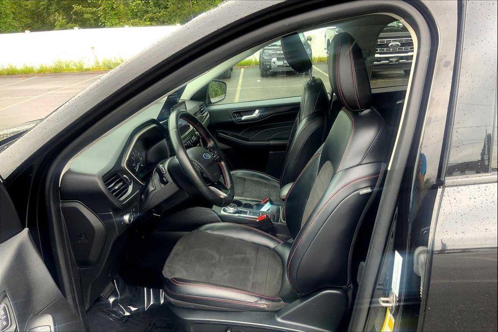 used 2022 Ford Escape car, priced at $20,698