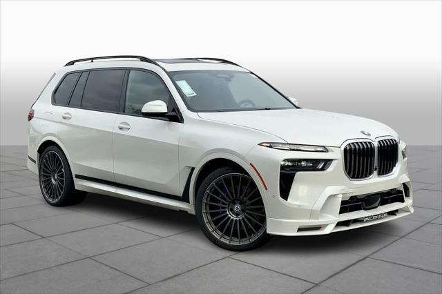 new 2025 BMW X7 car, priced at $158,195