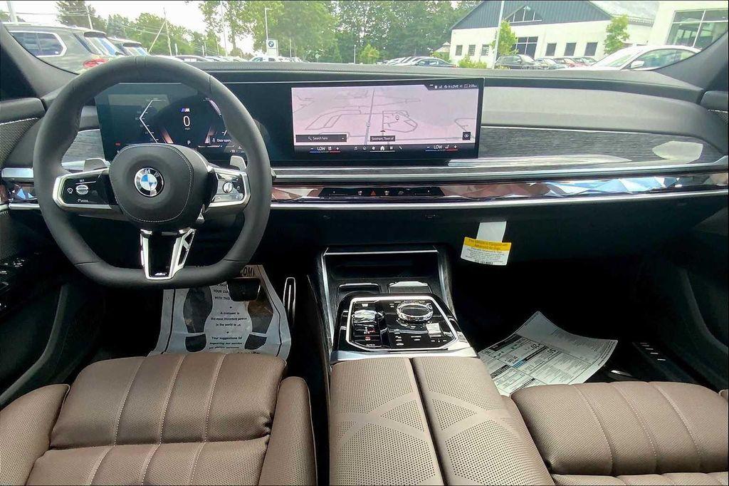 new 2025 BMW 760 car, priced at $128,325
