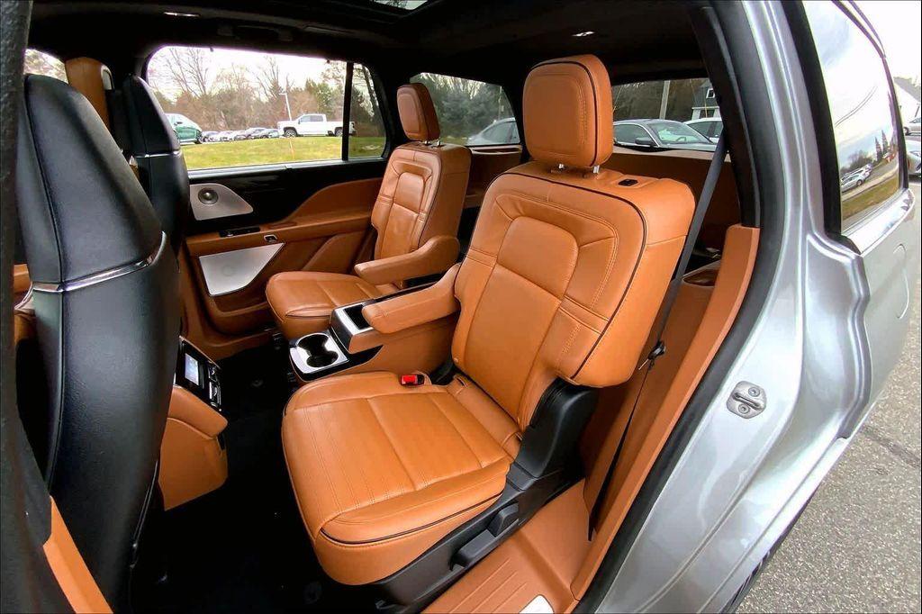 used 2022 Lincoln Aviator car, priced at $41,467