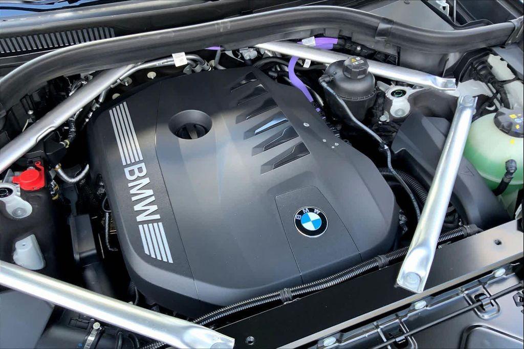 new 2026 BMW X7 car, priced at $96,930