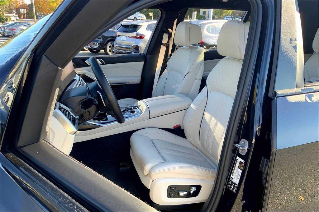 used 2025 BMW X7 car, priced at $79,636