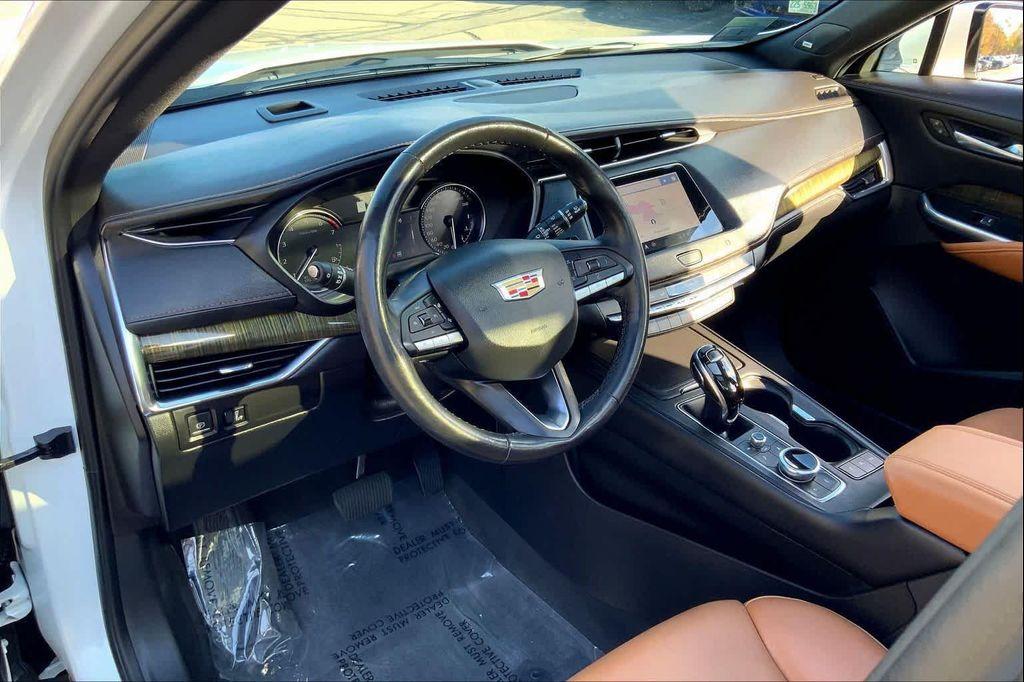 used 2021 Cadillac XT4 car, priced at $26,885