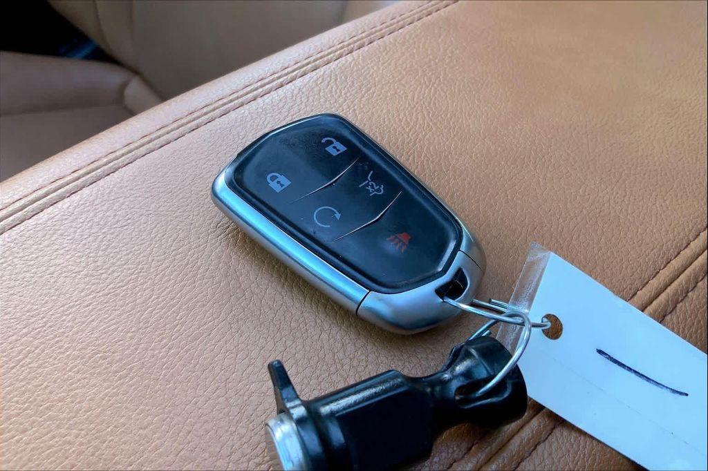 used 2021 Cadillac XT4 car, priced at $26,885