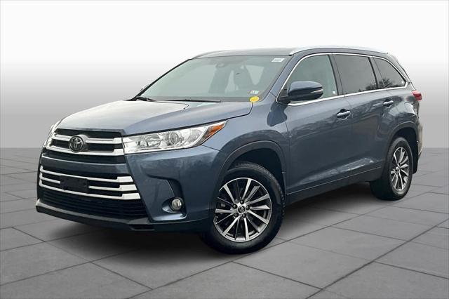 used 2019 Toyota Highlander car, priced at $27,498