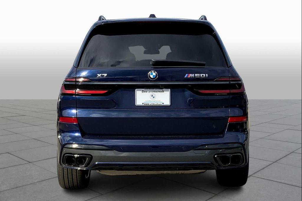 new 2025 BMW X7 car, priced at $123,185