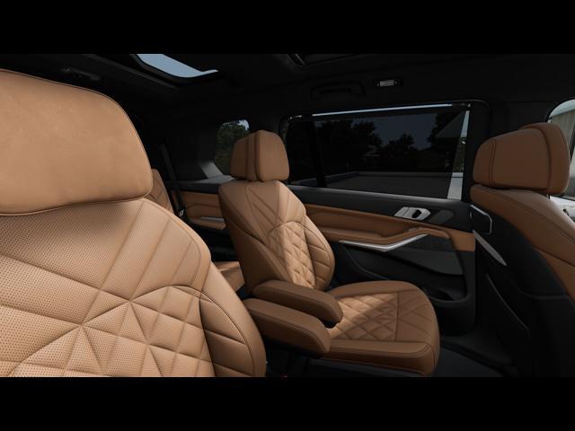 new 2025 BMW X7 car, priced at $90,275