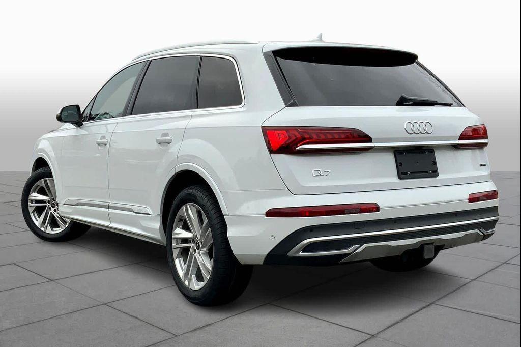 used 2021 Audi Q7 car, priced at $28,606