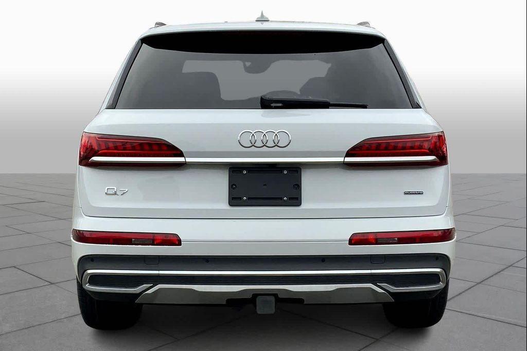 used 2021 Audi Q7 car, priced at $28,606