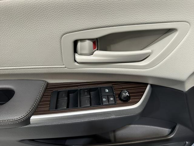 used 2022 Toyota Sienna car, priced at $30,593