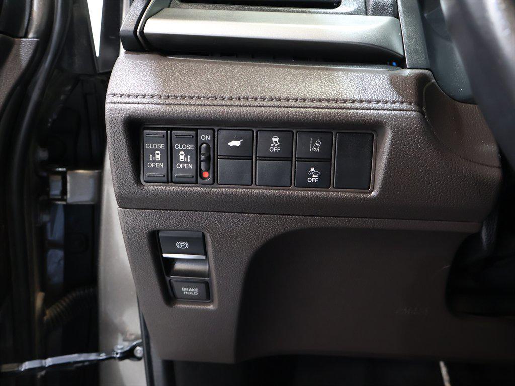 used 2018 Honda Odyssey car, priced at $19,493