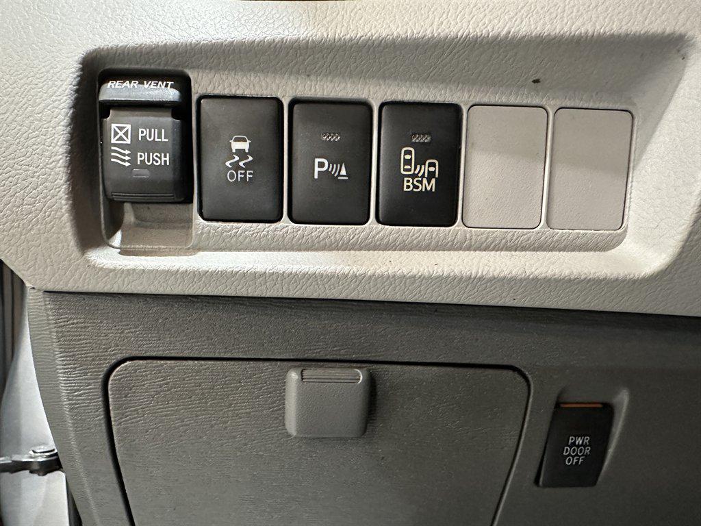 used 2016 Toyota Sienna car, priced at $20,193