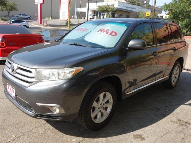 used 2011 Toyota Highlander car, priced at $9,950