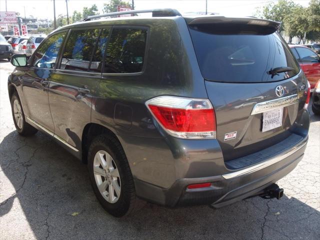 used 2011 Toyota Highlander car, priced at $9,950